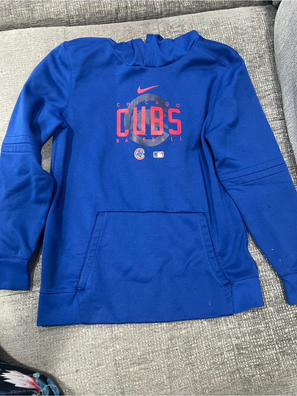 Nike Youth Blue Chicago Cubs Pullover Hoodie with Red Logo j15